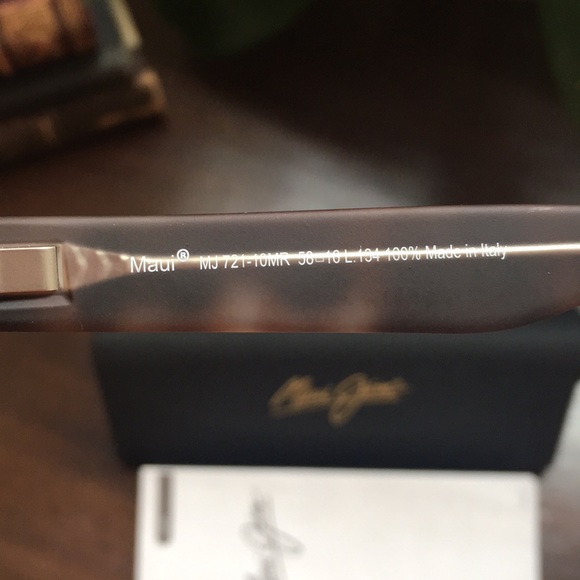 Maui Jim Sunglasses - Picture 4 of 8